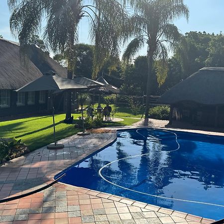 Sunset Guesthouse And Venue Cullinan Meule Luaran gambar